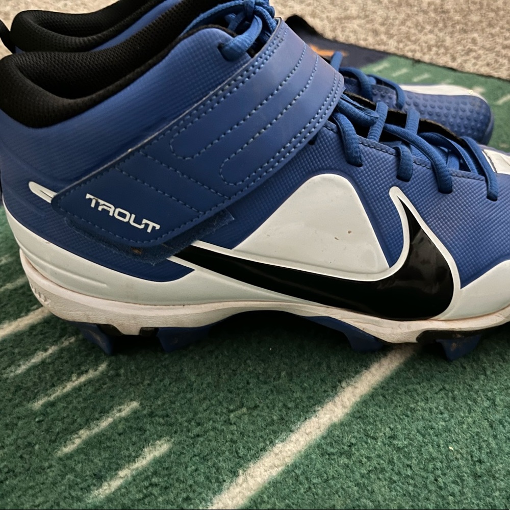 Mike Trout Mens Nike football cleats